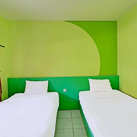 Super Oyo 91870 Warna Kedaton دنباسار المظهر الخارجي الصورة